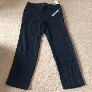 NEW LOFT BLACK PANTS WITH SUBTLE FLOWER PRINTS👖🌸